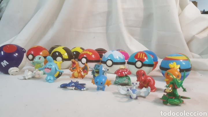 Figurines d'action: SUPERLOTE 13 POKEBALLS Y 13 POKEMOS