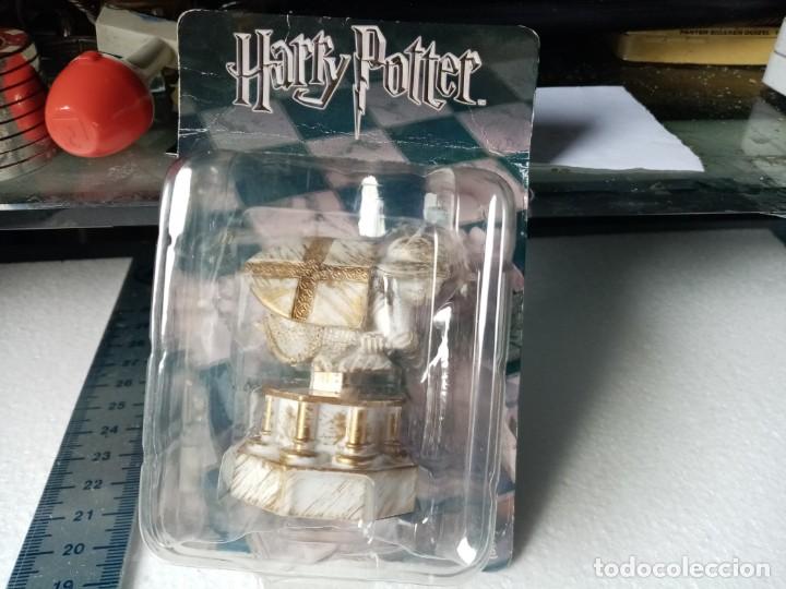 Figuras de acci&oacute;n: FIGURA DE AJEDREZ DE HARRY POTTER EN BLISTER - Foto 2