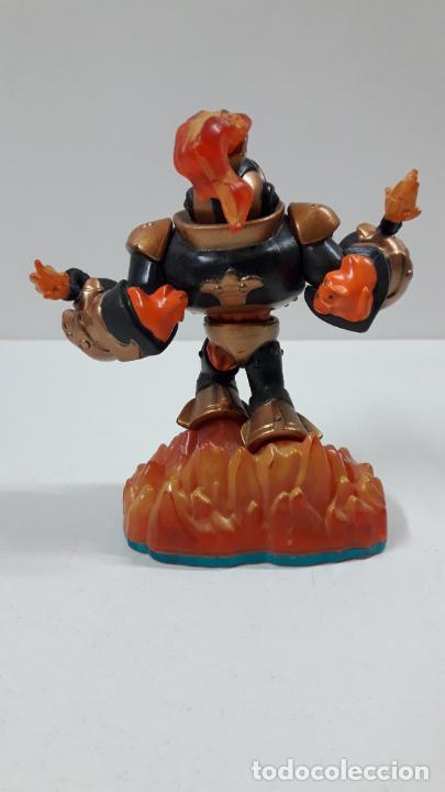 Figuras de acci&oacute;n: FIGURA SKYLANDERS . A&Ntilde;O 2013 - Foto 3