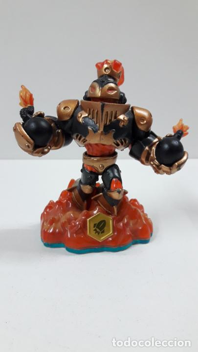 Figuras de acci&oacute;n: FIGURA SKYLANDERS . A&Ntilde;O 2013 - Foto 1