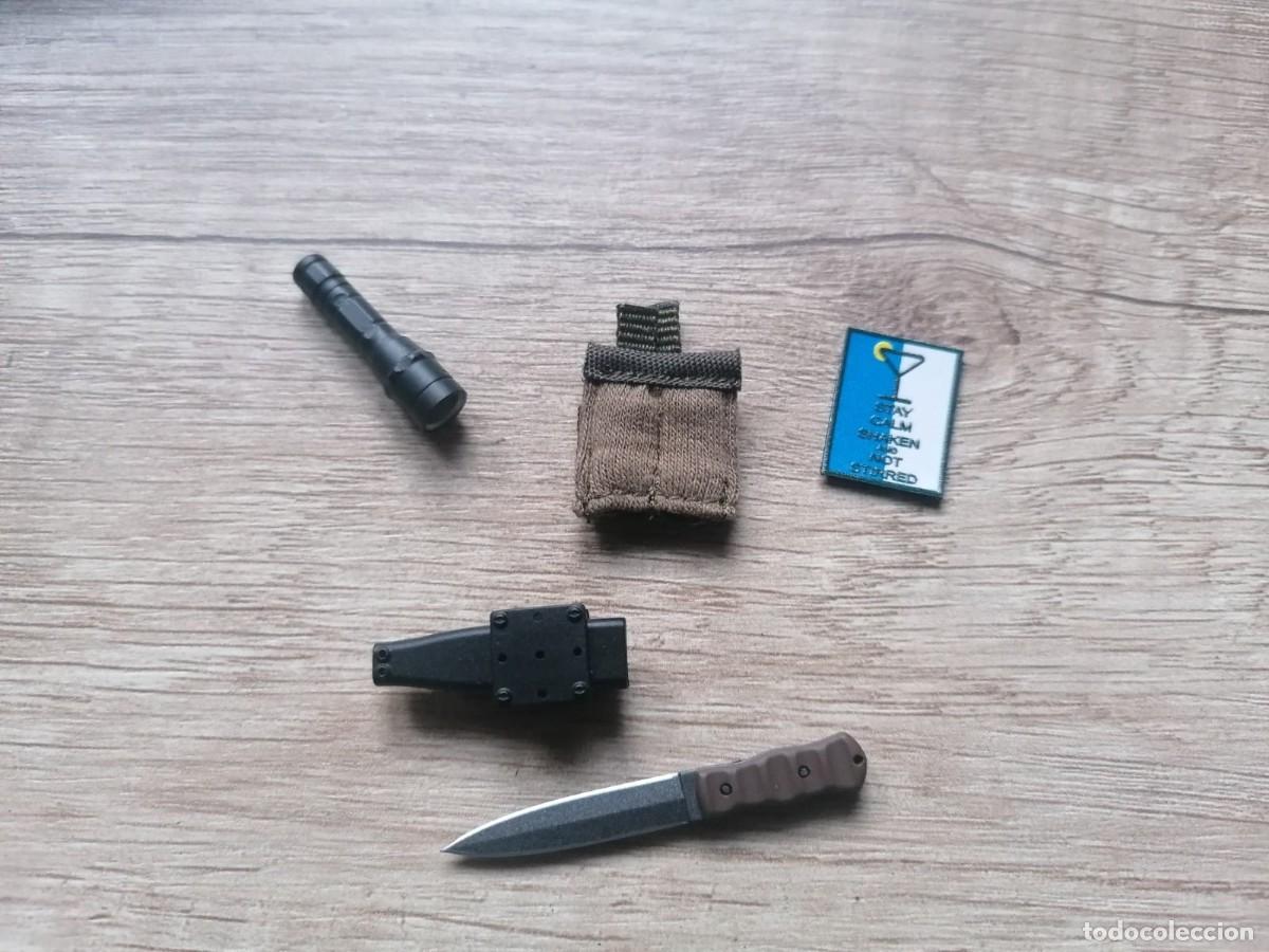 Figuras de acci&oacute;n: Escala 1/6 linterna, cuchillo con funda.... - Foto 1