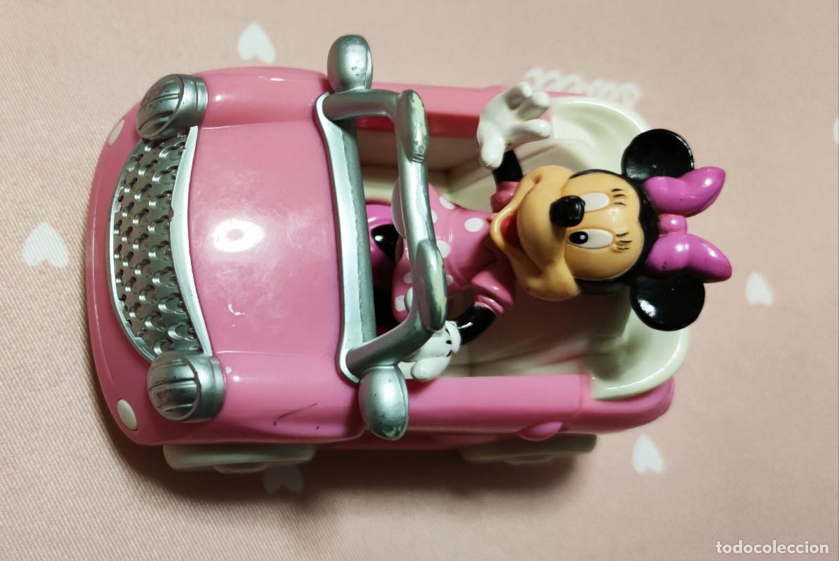 Figurines d'action: Coche de Minie Mouse 13 cm con figura desmontable