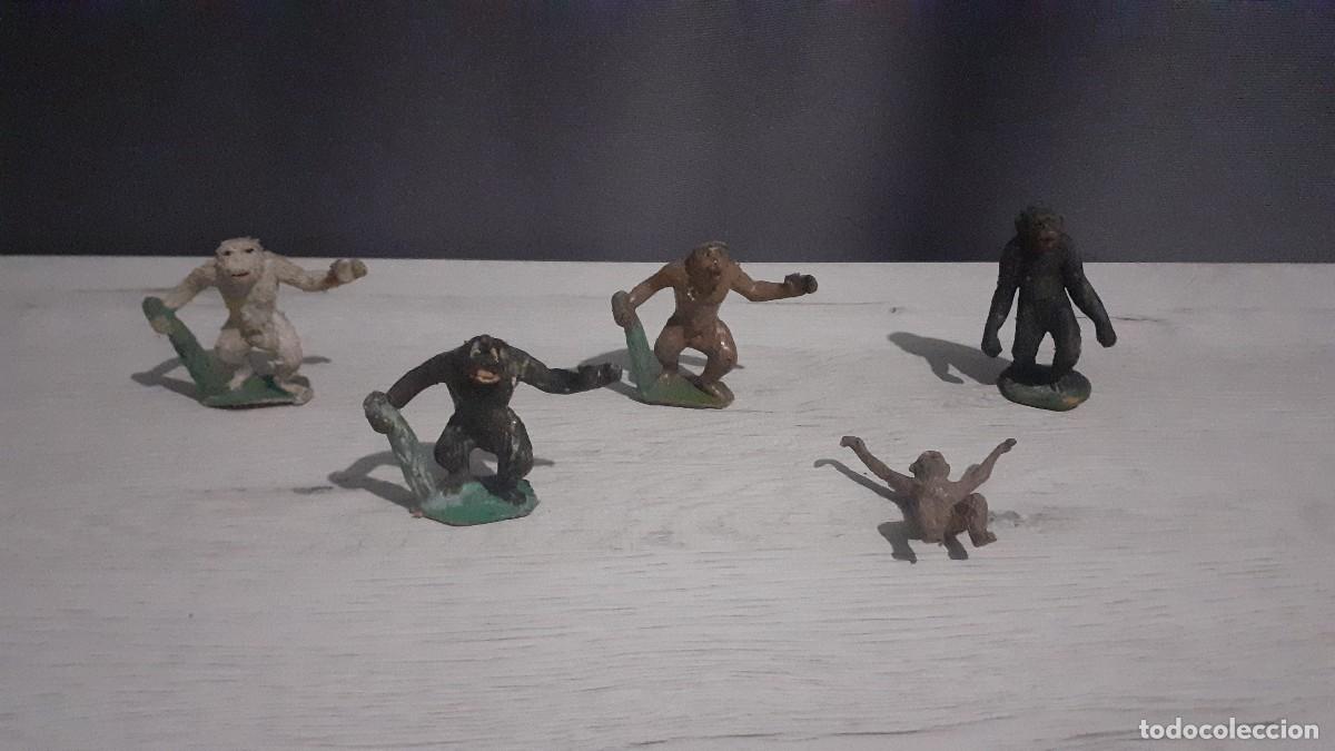 Figuras de acci&oacute;n: Lote de 5 monos. Pech. - Foto 1