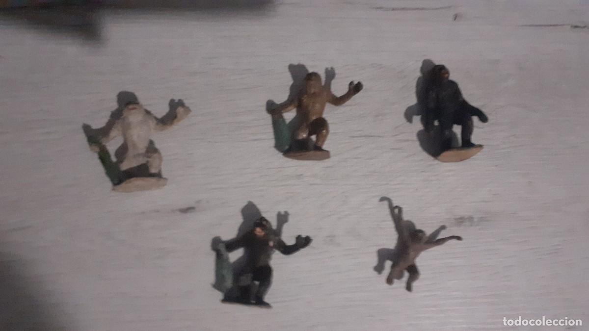 Figuras de acci&oacute;n: Lote de 5 monos. Pech. - Foto 8