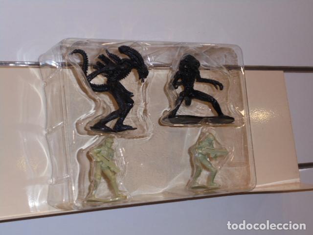 Aliens Swarm Pack - 2004 Twentieth Century Fox Film Figuras de Alien