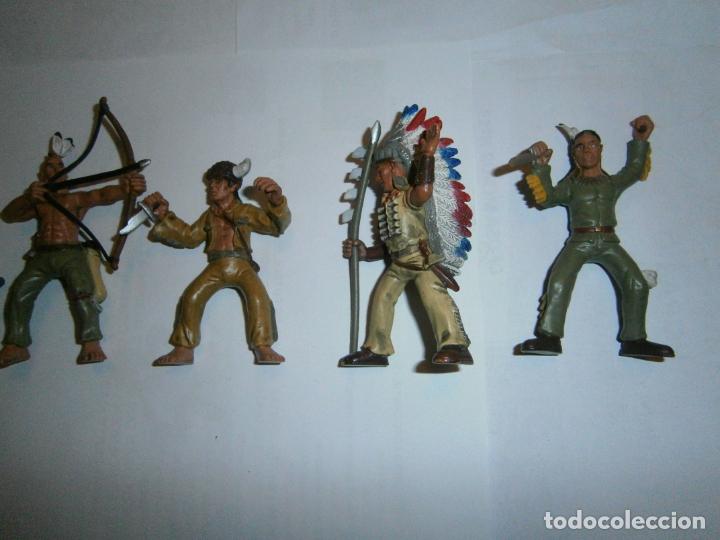 Figuras de acci&oacute;n: ANTIGUAS FIGURAS DE INDIOS Y MASCOTA - Foto 2