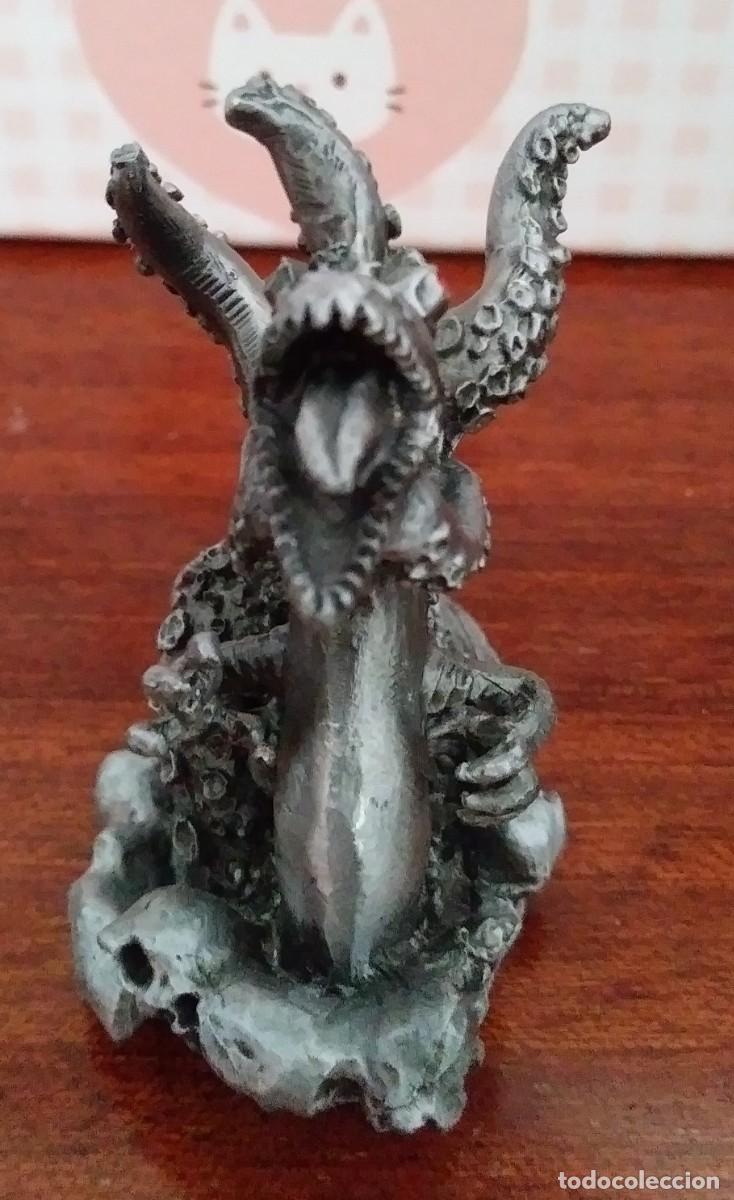Figuras de acci&oacute;n: Figura met&aacute;lica de monstruo - Foto 3