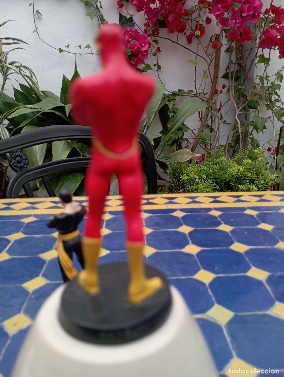 Figuras de acci&oacute;n: Figura de plomo DC Flash - Foto 2