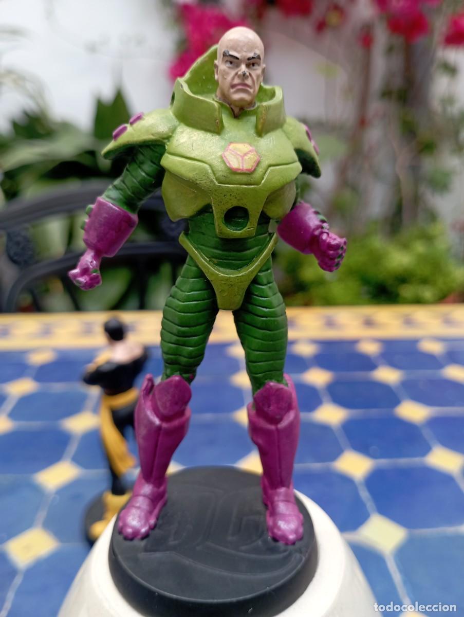 Figuras de acci&oacute;n: Figura de plomo Dc Lex Luthor - Foto 1
