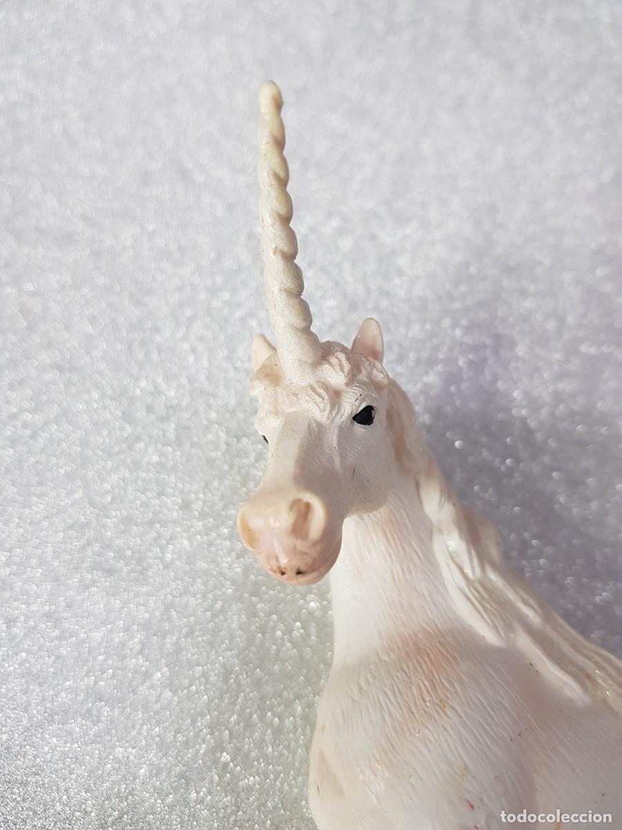 Figuras de acci&oacute;n: SCHLEICH UNICORNIO BLANCO ROSADO - Foto 3