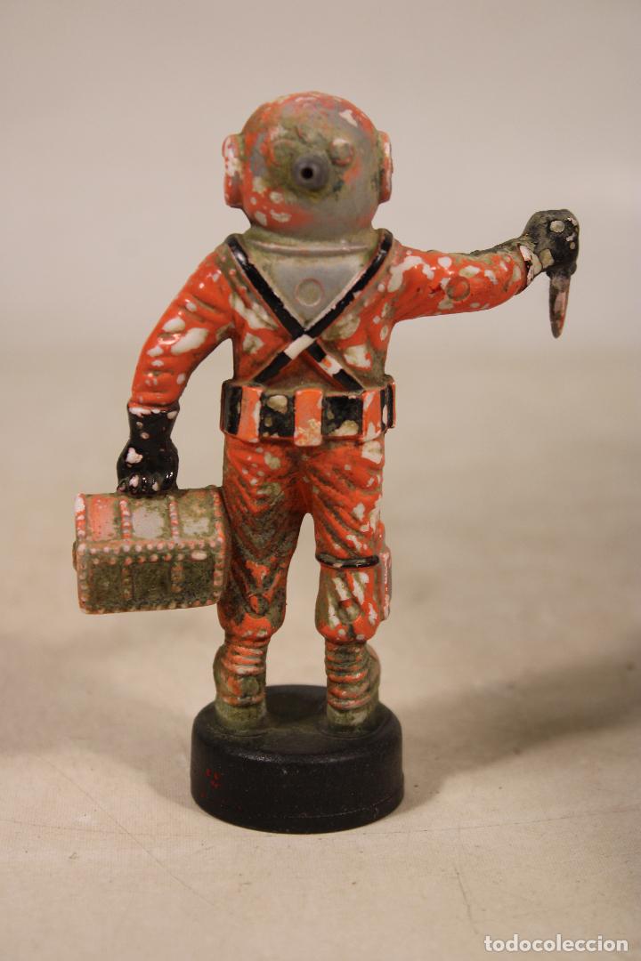 Figuras de acci&oacute;n: figura buzo - c110 - Foto 2