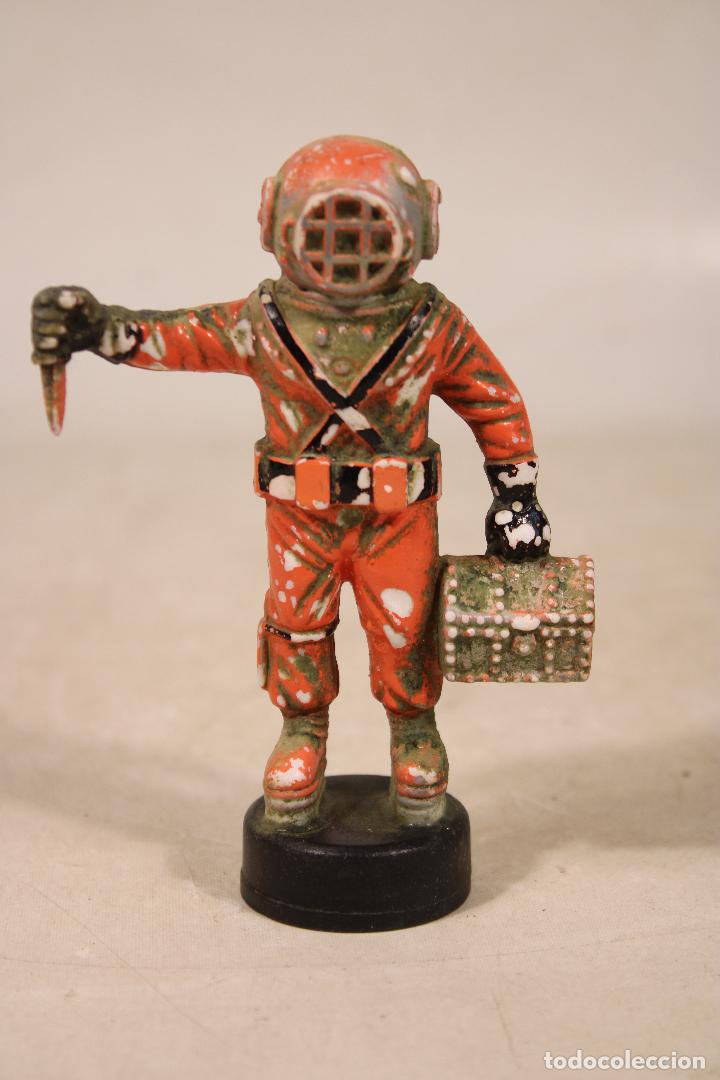 Figuras de acci&oacute;n: figura buzo - c110 - Foto 1