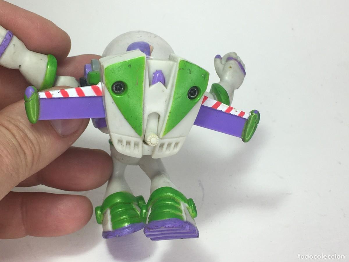 Figuras de acci&oacute;n: FIGURA BUZZ LIGHTYEAR ALAS DESPLEGABLES - Foto 2