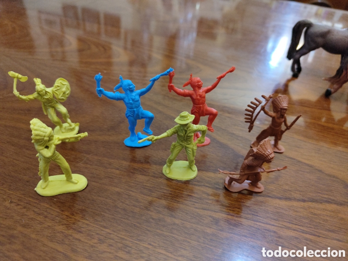 Figuras de acci&oacute;n: Lote de indios y caballos - Foto 1