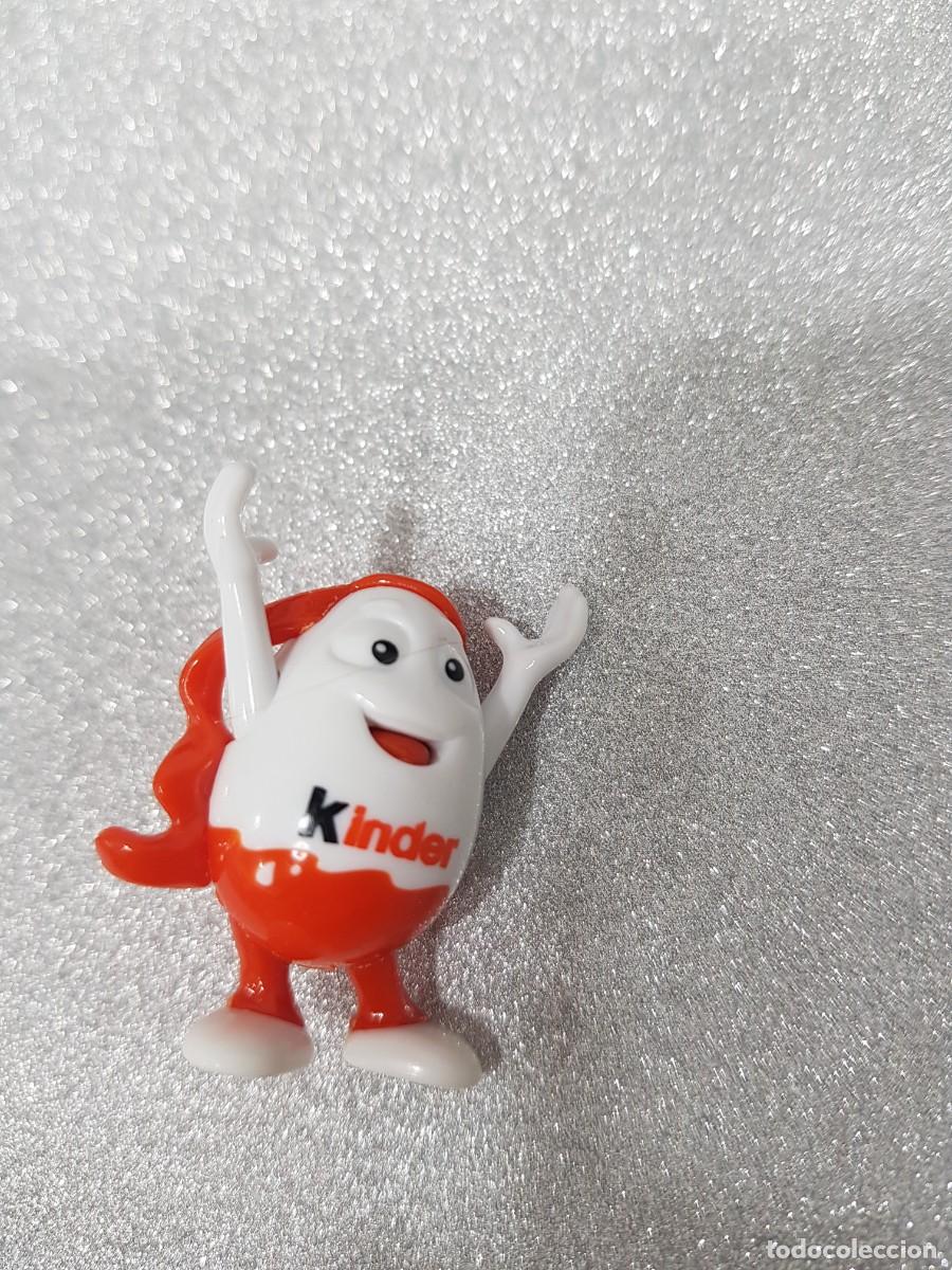 Figuras de acci&oacute;n: FIGURA MU&Ntilde;ECO SERIE KINDERINO DE KINDER