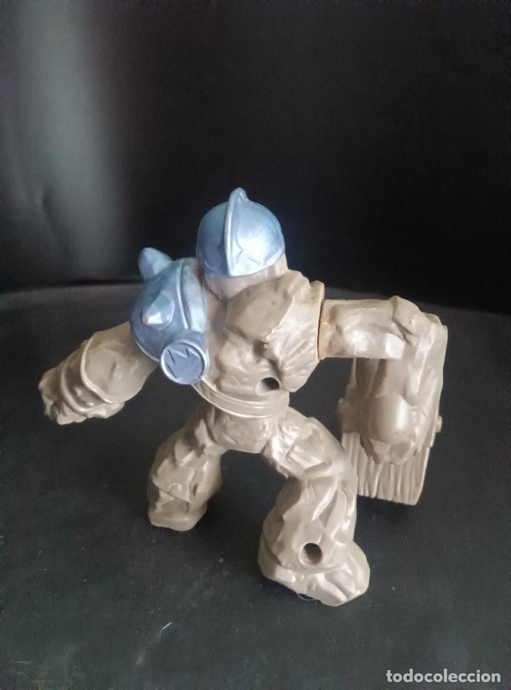 Figuras de acci&oacute;n: CRUSHER, SKYLANDERS - ACTIVISION 2013 - MCDONALDS. - Foto 2