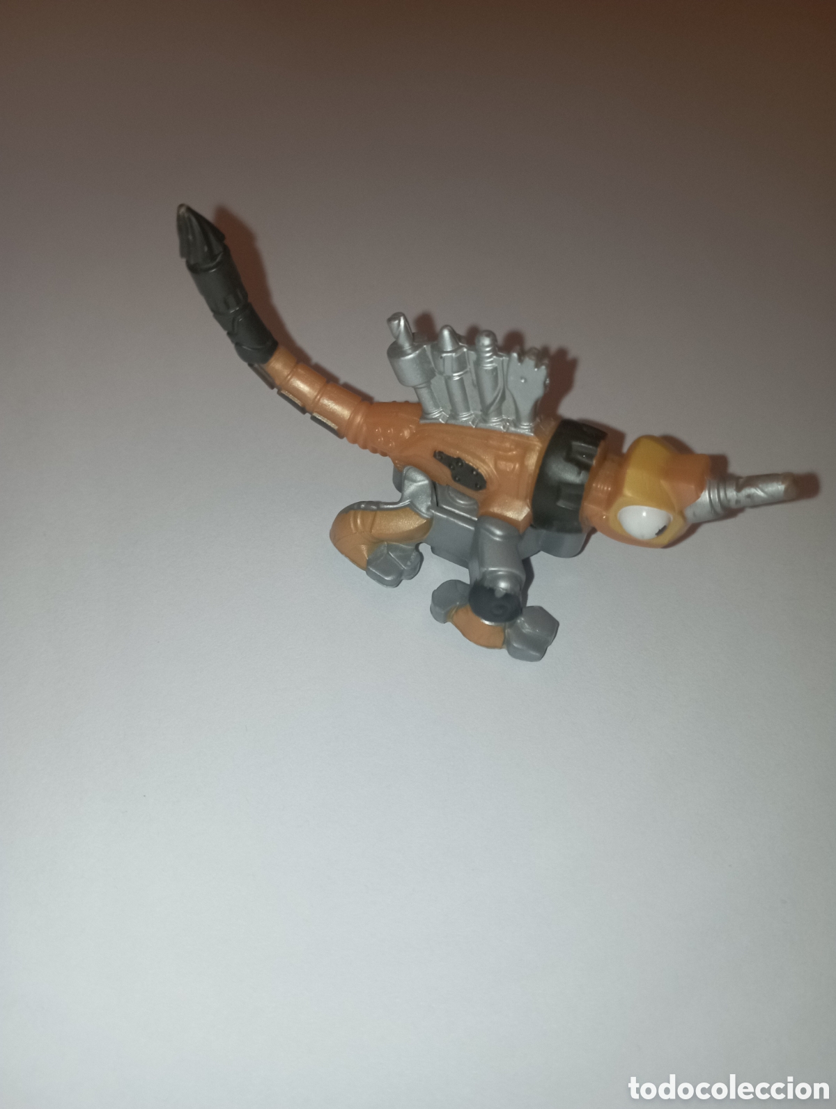 Figuras de acci&oacute;n: DINOTRUX REPTOOL CLICK CLACK VEHICULE - Foto 1