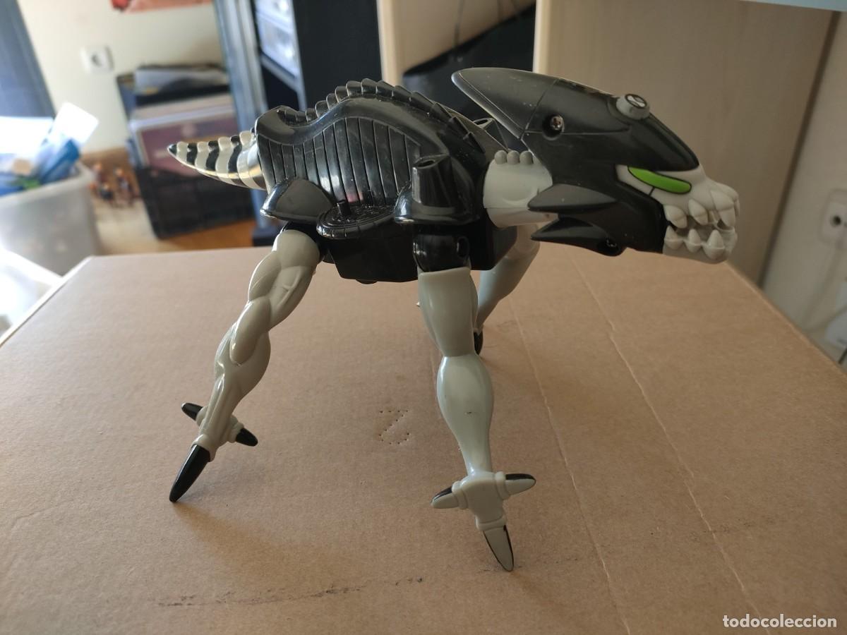 Figuras de acci&oacute;n: FIGURA BEN 10. XLR8 - Foto 1