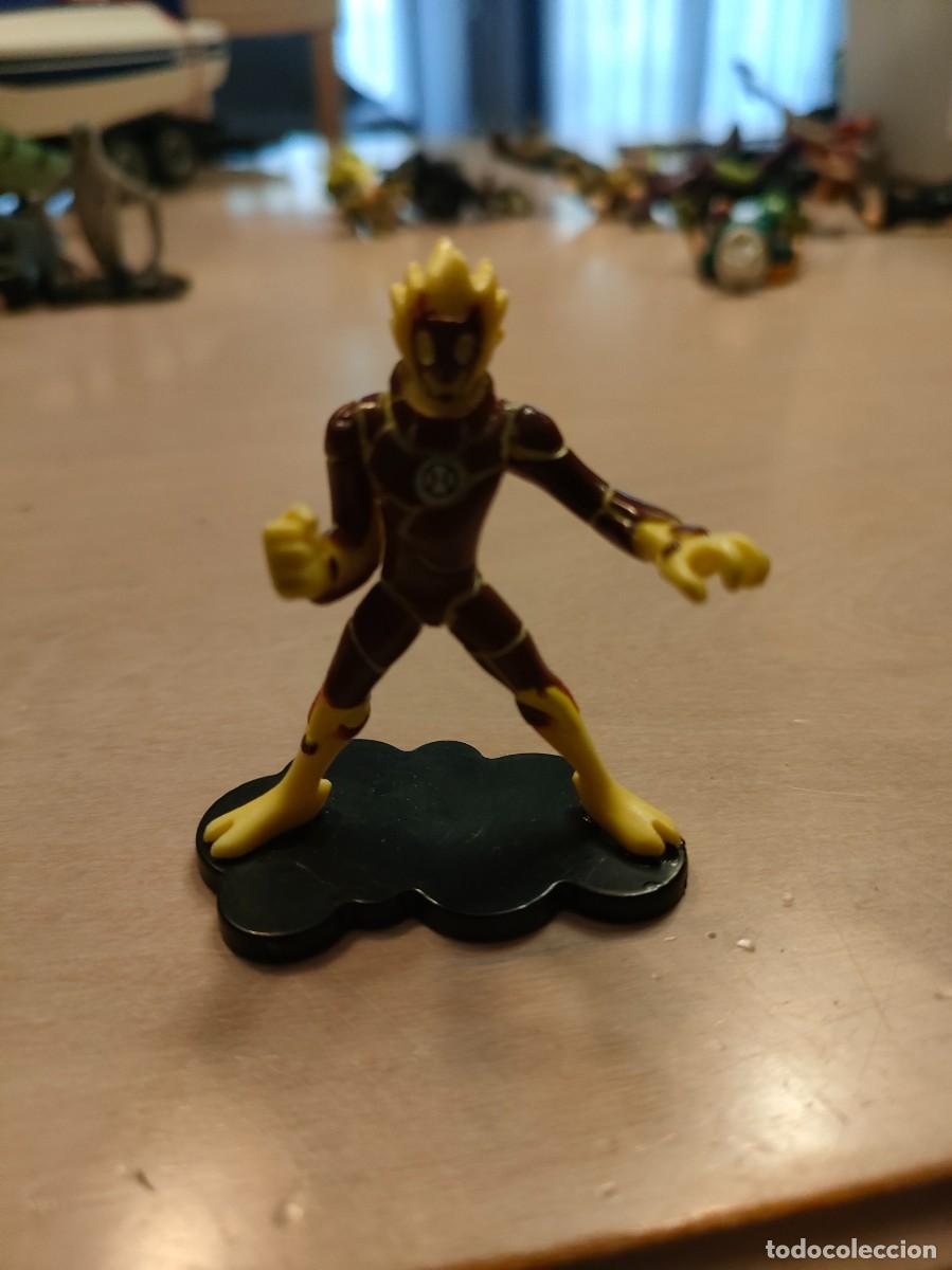 Figuras de acci&oacute;n: Inferno Ben 10 - Foto 1