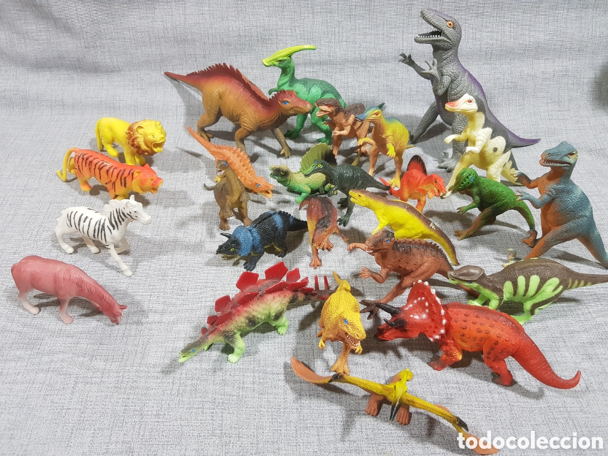 Actionfiguren: GRAN LOTE 22 DINOSAURIOS DE DIVERSAS ESCALAS. SIN MARCA CONOCIDA. T&Iacute;PICOS DE BAZAR. PL&Aacute;STICO