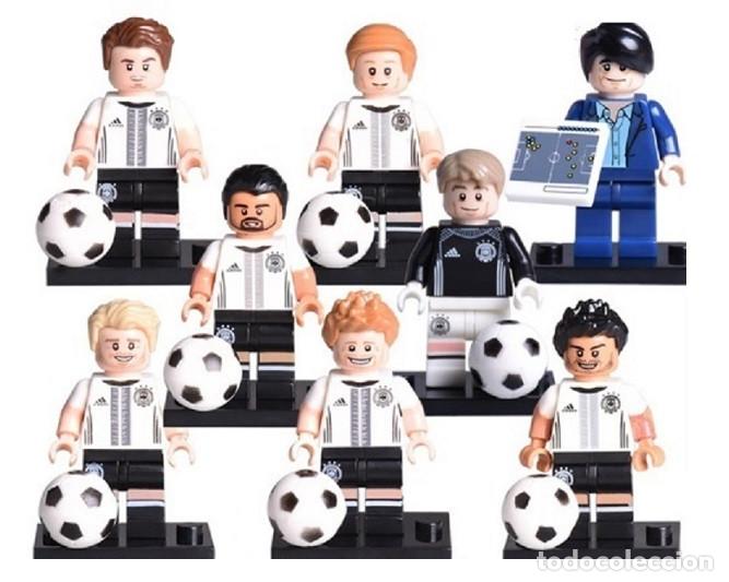 Figuras de acci&oacute;n: Lote de 8 Figuras Construccion Futbol World Cup Aleman