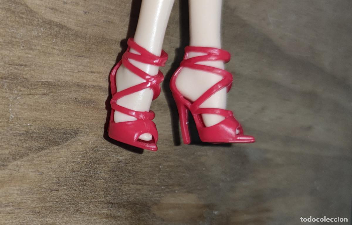 Figuras de acci&oacute;n: zapatos para mu&ntilde;eca barbie mattel top model