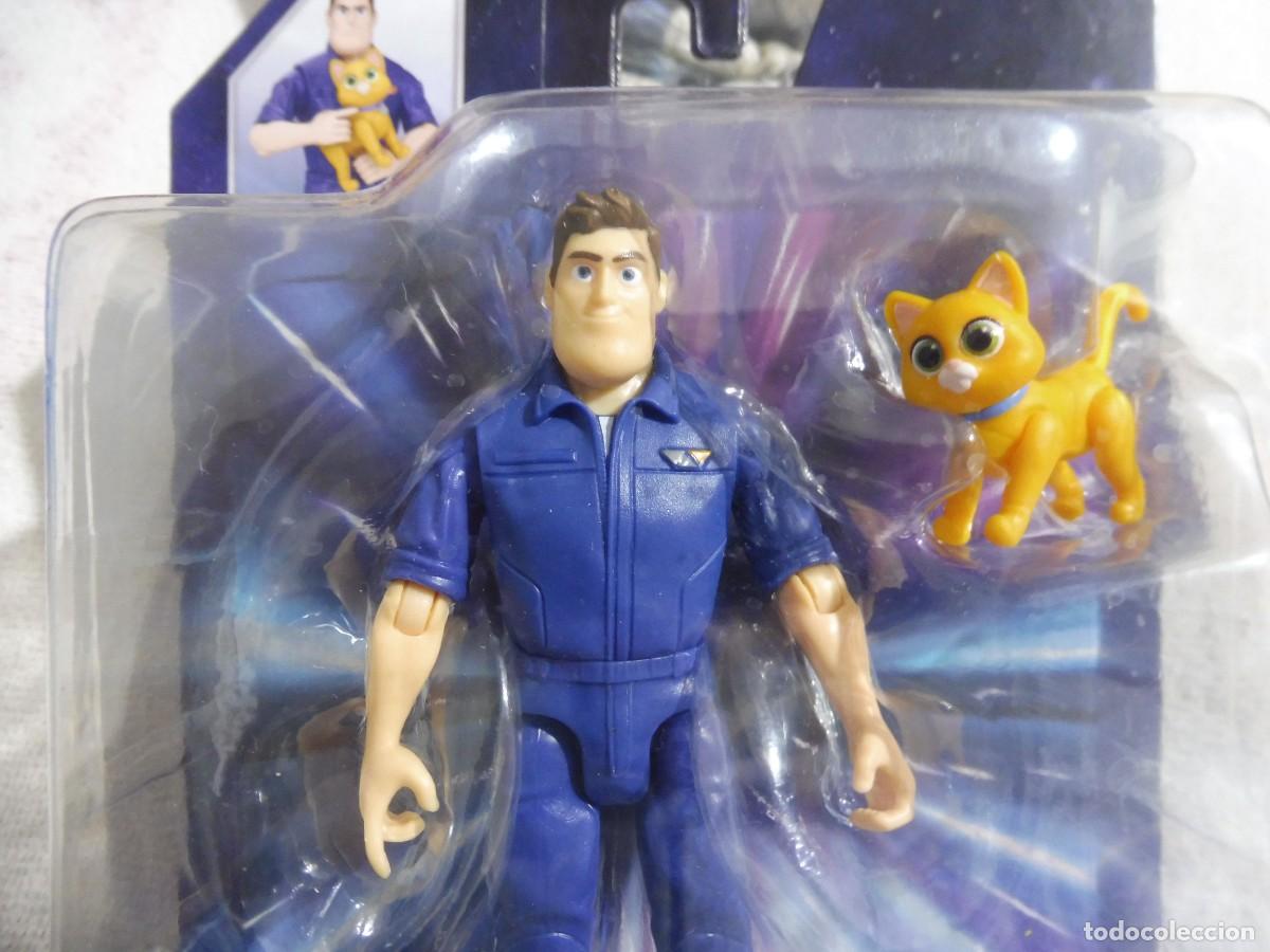 Figuras de acci&oacute;n: Figura en blister de Buzz lightyear con Sox, Mattel 2021 - Foto 2