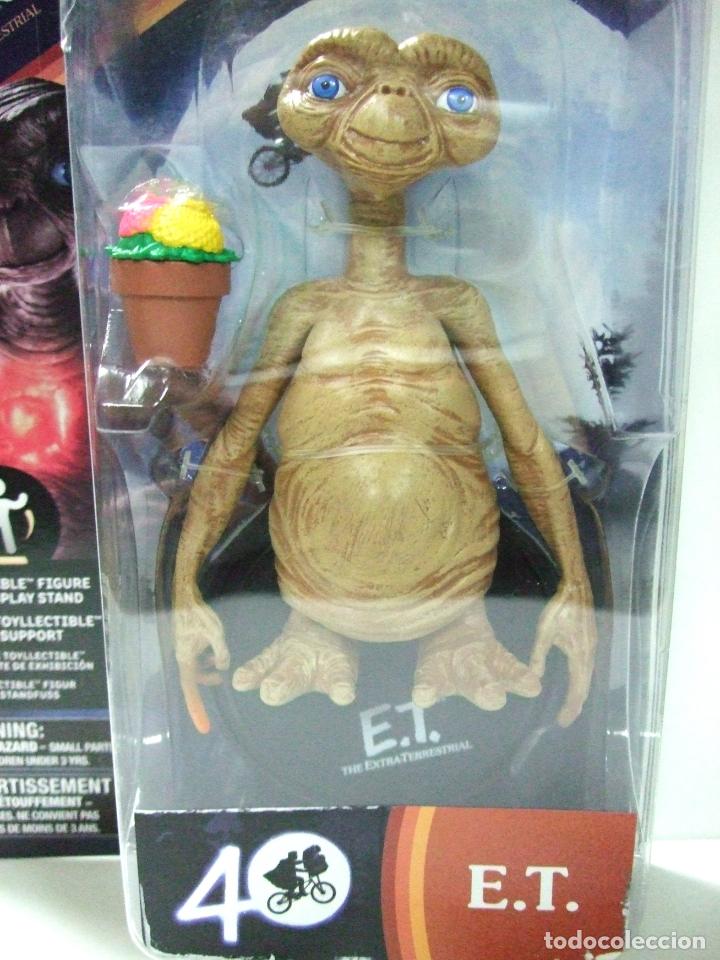 BendyFigs E.T. L'Extraterrestre – Universal – Figura Pieghevole Con Vaso E Supporto