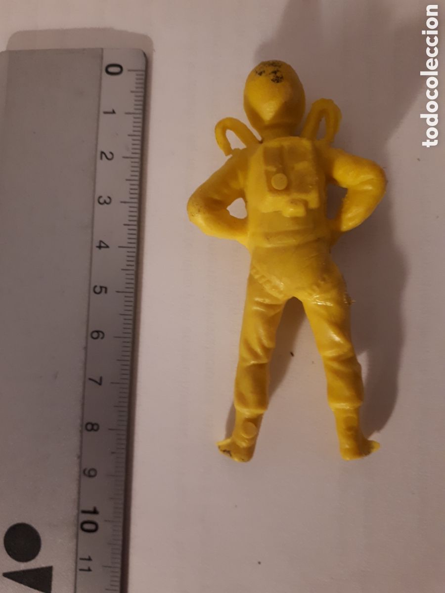 Figuras de acci&oacute;n: SOLDADO PARACAIDISTA AMARILLO. SIN MARCA - Foto 2