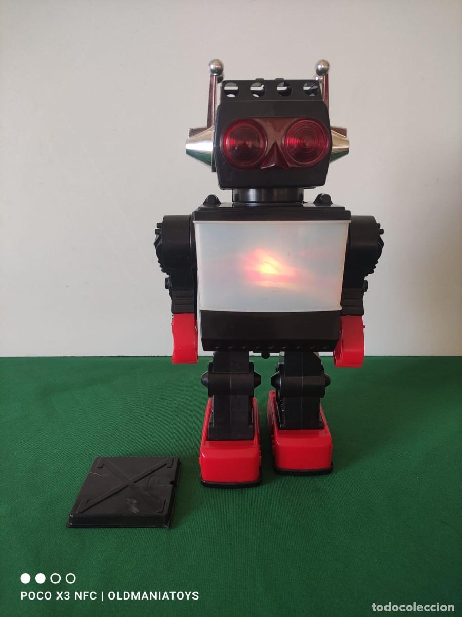 Figuras de acci&oacute;n: Vintage JUPITER Robot 13'' TV SCREEN