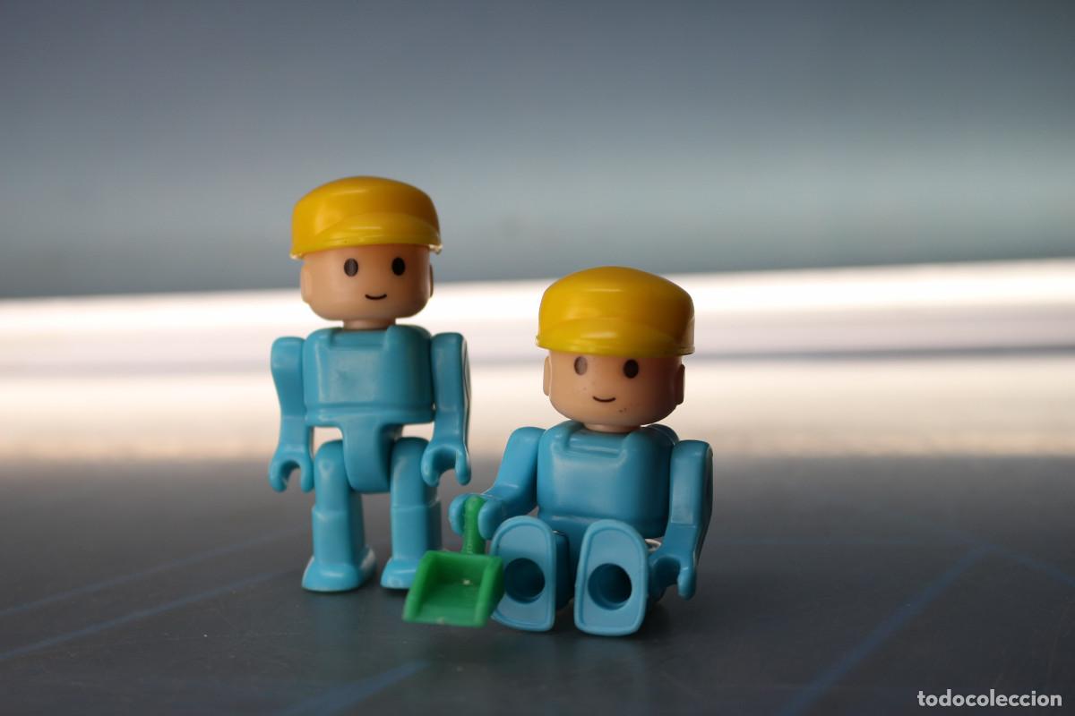 Figuras de acci&oacute;n: Pareja de peque&ntilde;os obreros. - Foto 1