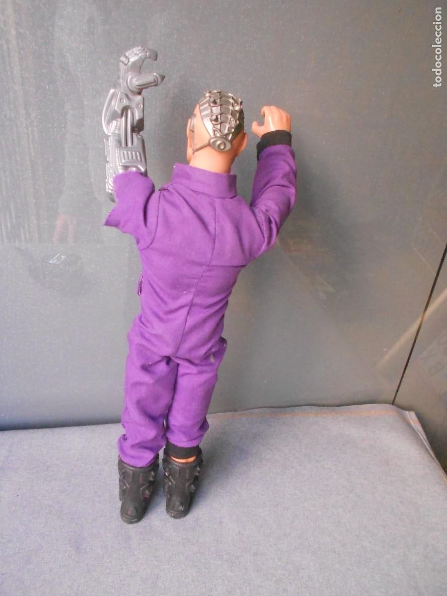 Figuras de acci&oacute;n: MU&Ntilde;ECO DE ACCION ASBRO - Foto 4