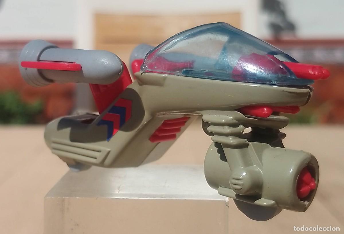 Figuras de acci&oacute;n: Nave espacial Bluebird Manta Force - Foto 1