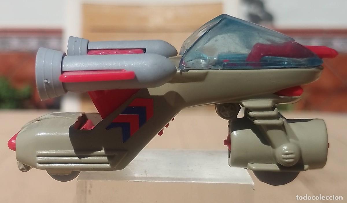Figuras de acci&oacute;n: Nave espacial Bluebird Manta Force - Foto 3