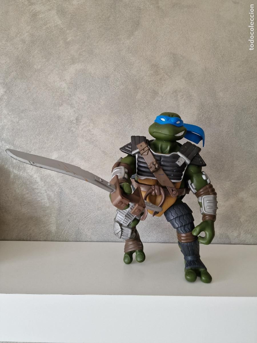 Figuras de acci&oacute;n: FIGURA TORTUGA NINJA LEONARDO 2004 30 CM - Foto 1