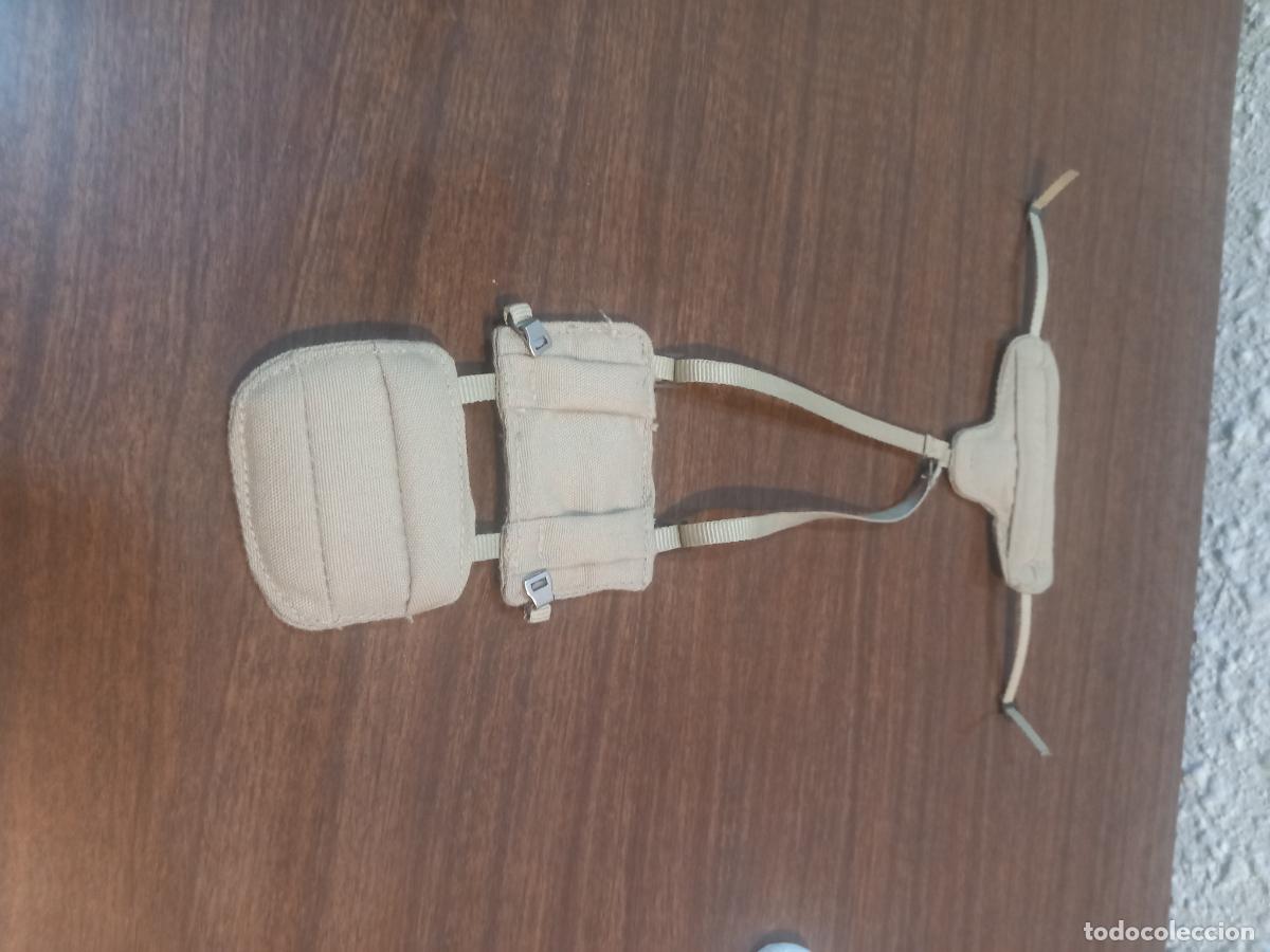 Figuras de acci&oacute;n: LOTE ROPA Y ACCESORIOS ESCALA 1/6 - Foto 5