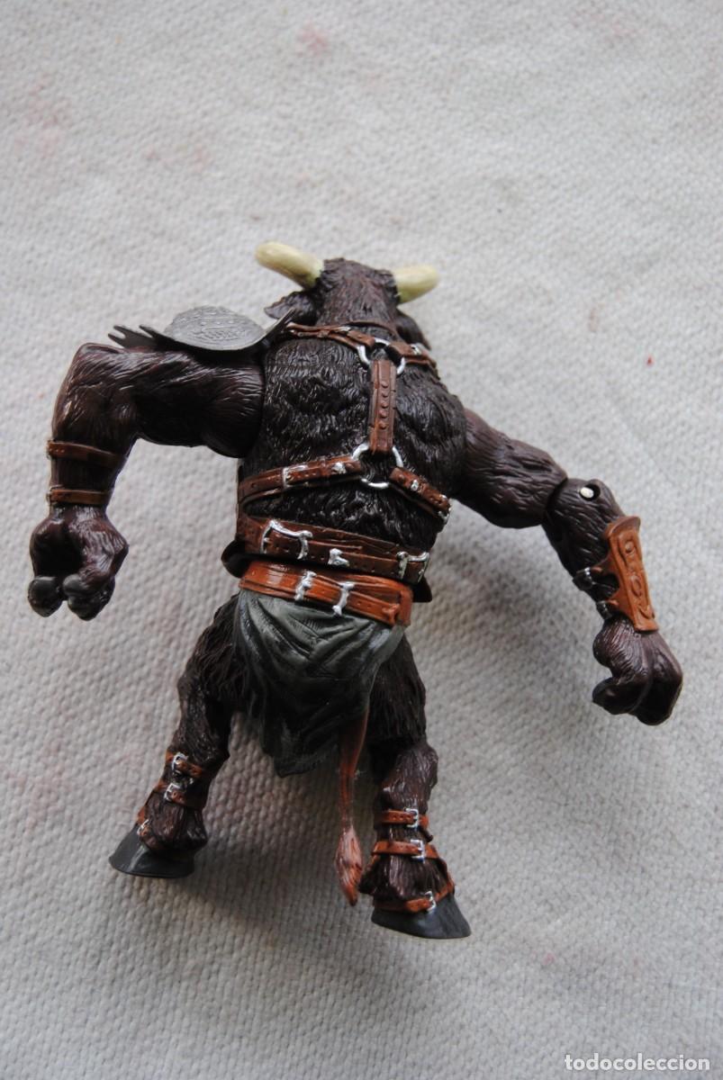 Figuras de acci&oacute;n: figura masters. toro armado con movimiento - Foto 2
