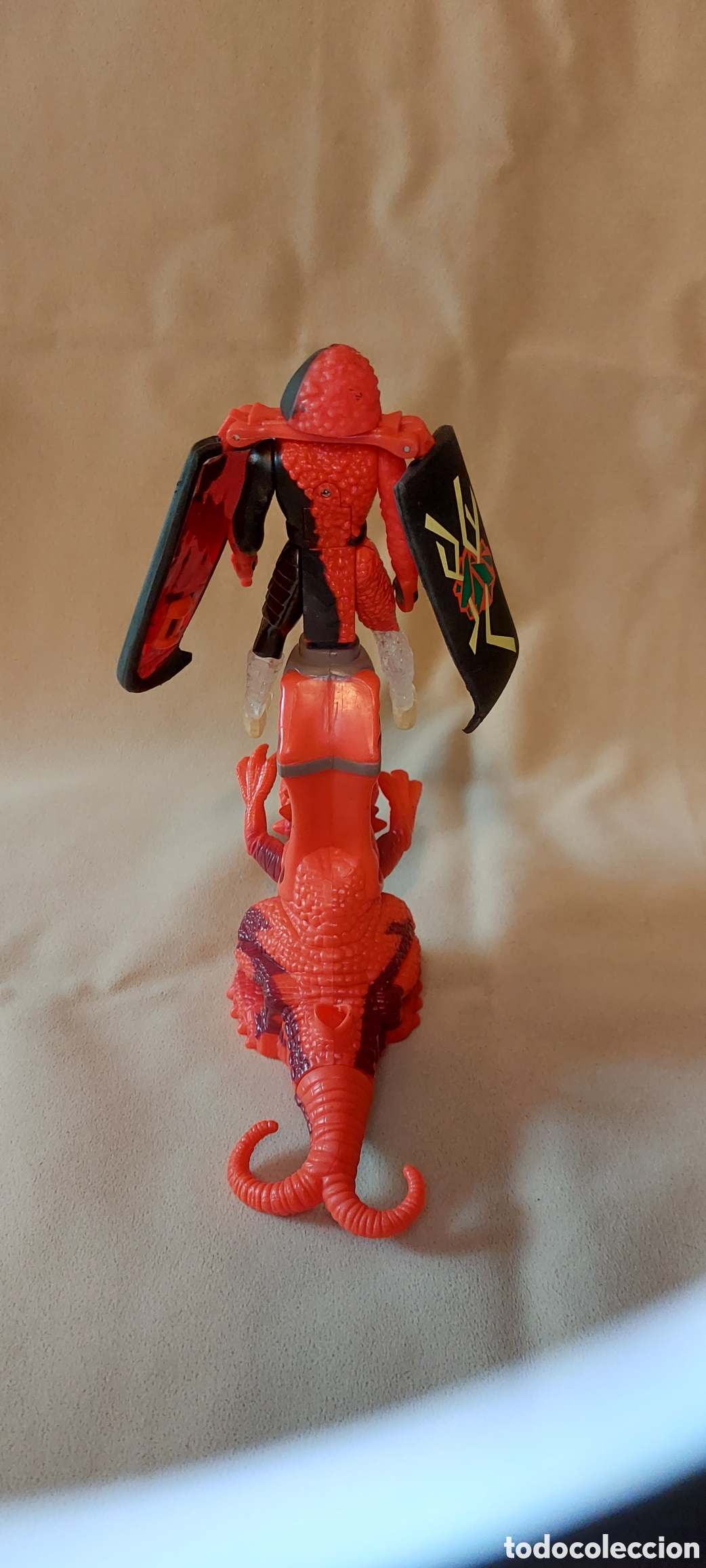 Figuras de acci&oacute;n: Figura de Drag&oacute;n flyz el poder de volar - Foto 4