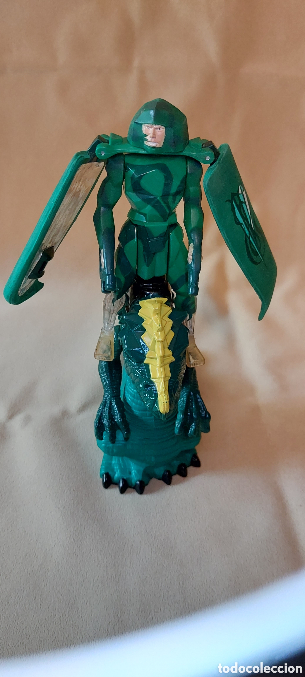 Figuras de acci&oacute;n: Figura de drag&oacute;n flyz,el poder de volar - Foto 1