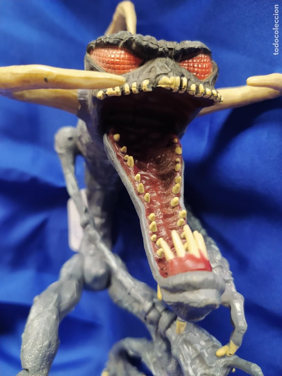 Figuras de acci&oacute;n: violator mcfarlane spawm - Foto 3