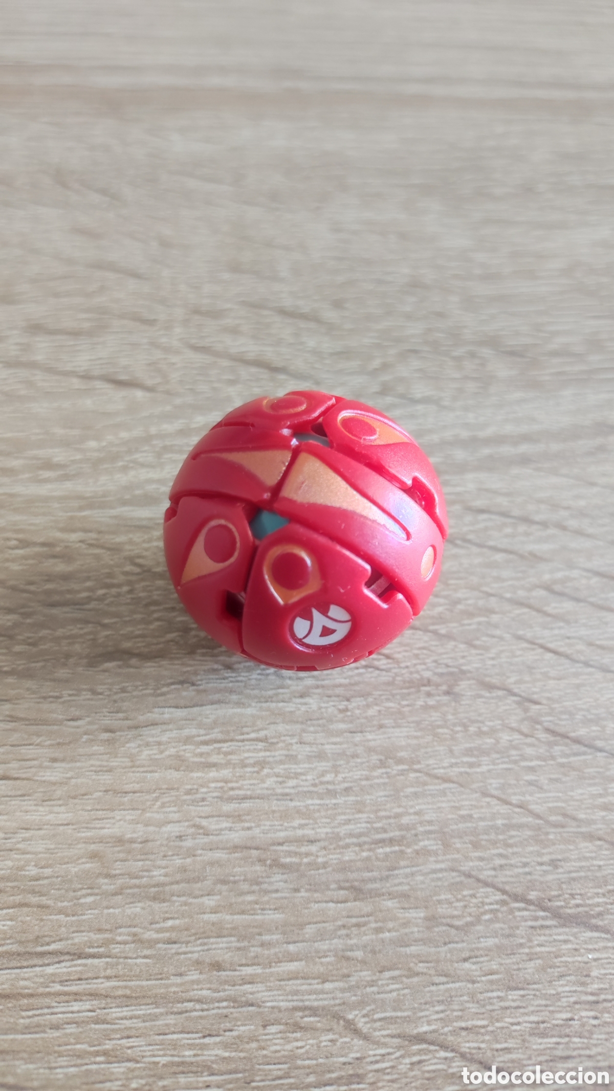 Figuras de acci&oacute;n: Bakugan Tentaclear Pyrus - Foto 3