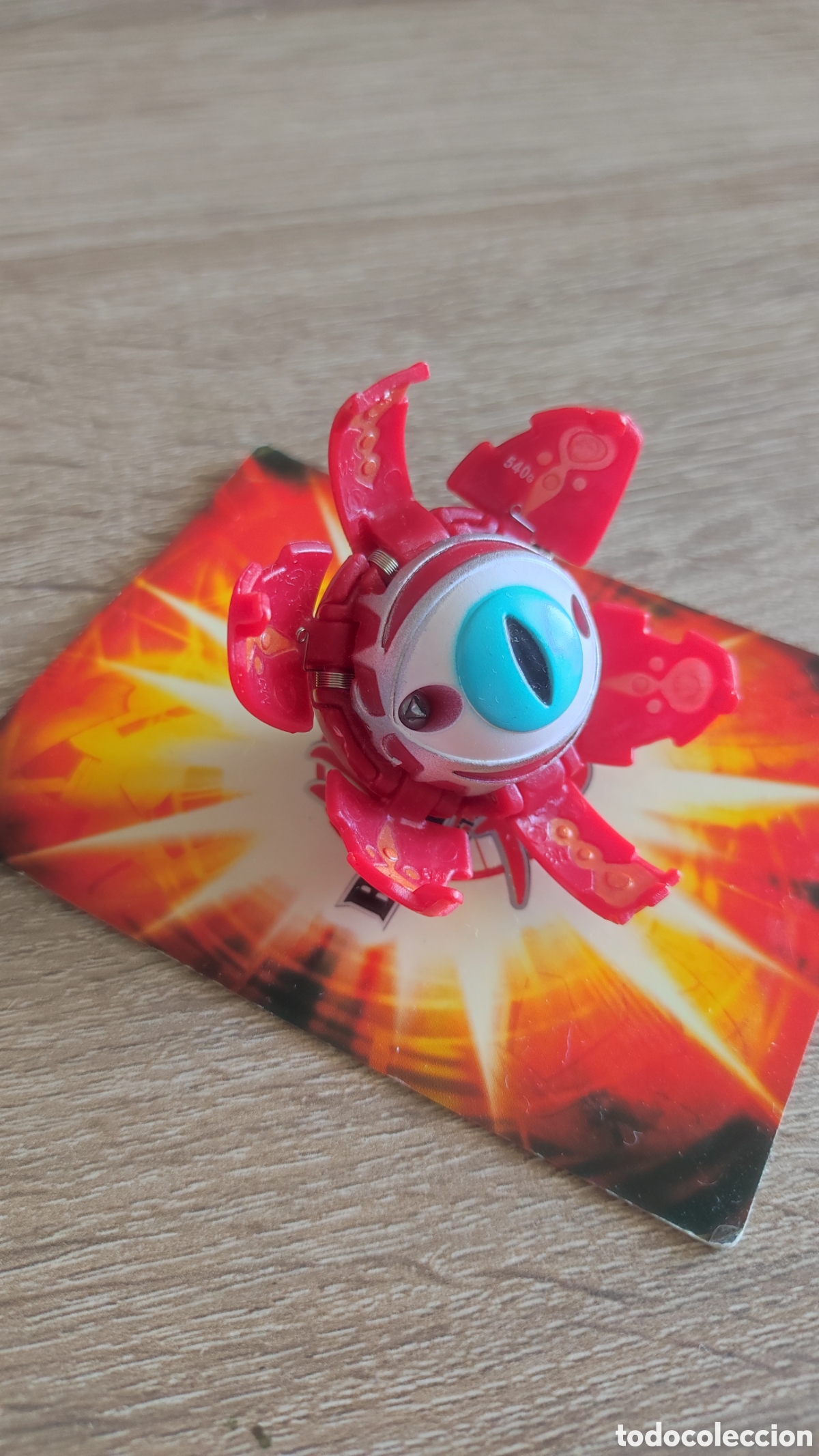 Figuras de acci&oacute;n: Bakugan Tentaclear Pyrus - Foto 1