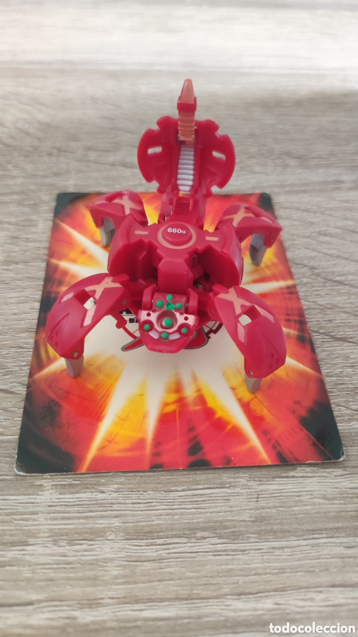Figuras de acci&oacute;n: Bakugan Fencer Pyrus - Foto 2