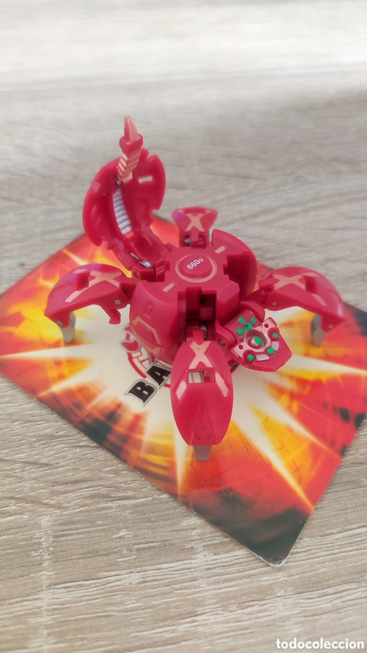 Figuras de acci&oacute;n: Bakugan Fencer Pyrus - Foto 1