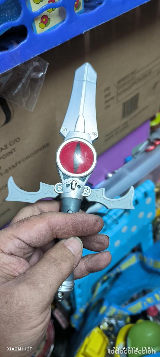Figuras de acci&oacute;n: THUNDERCATS PU&Ntilde;AL RETR&Aacute;CTIL - Foto 2