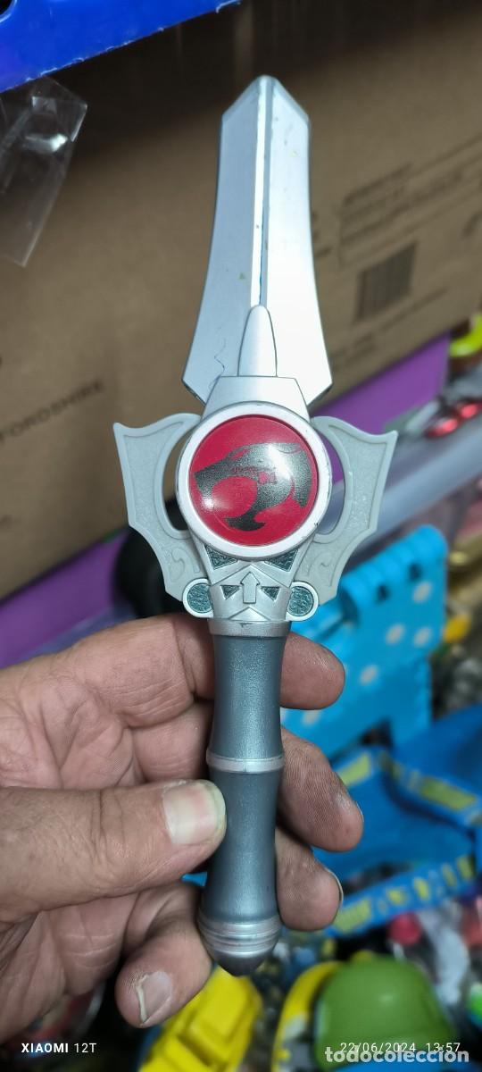 Figuras de acci&oacute;n: THUNDERCATS PU&Ntilde;AL RETR&Aacute;CTIL - Foto 5