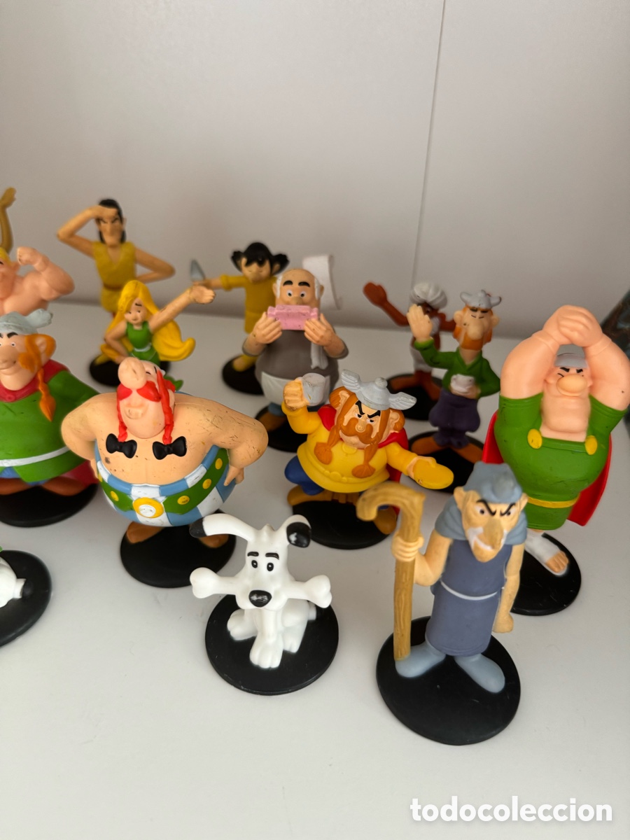 Figuras de acci&oacute;n: Lote figuras Asterix y Obelix 2019 MacDonalds - Foto 2