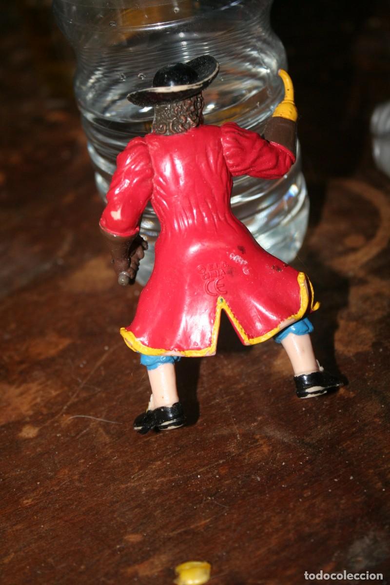 Figuras de acci&oacute;n: mu&ntilde;eco piratas del caribe elc - Foto 3