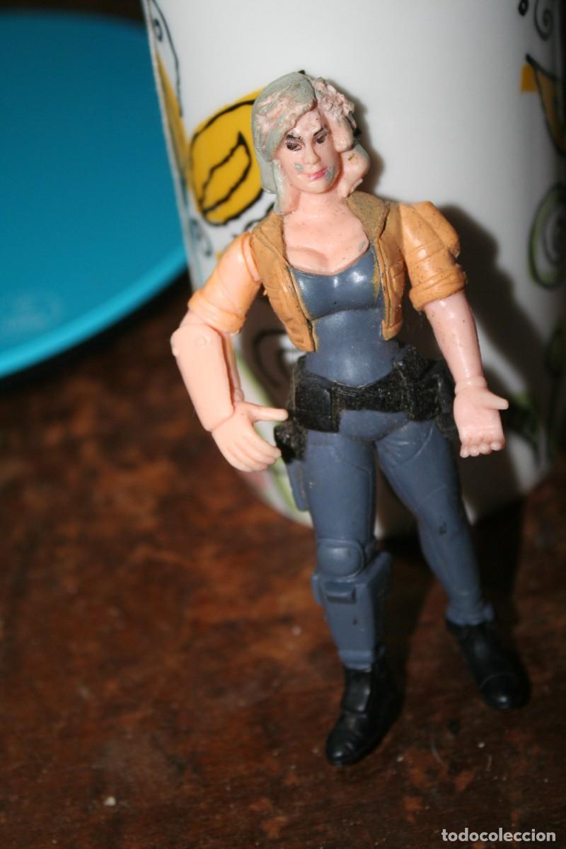 Figuras de acci&oacute;n: mu&ntilde;eca fornite mujer - Foto 1