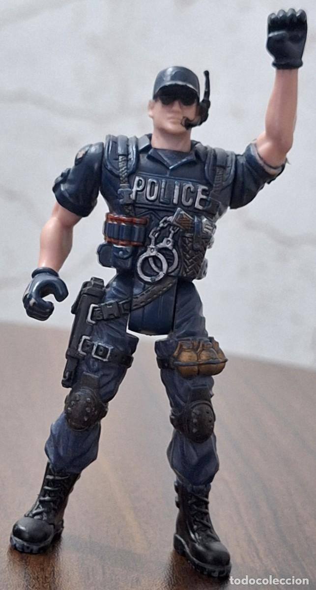 Actionfiguren: FIGURA CHAPMEI: POLICIA S.W.A.T. &middot; EXTREMIDADES Y CABEZA ARTICULADOS (9 CM.)